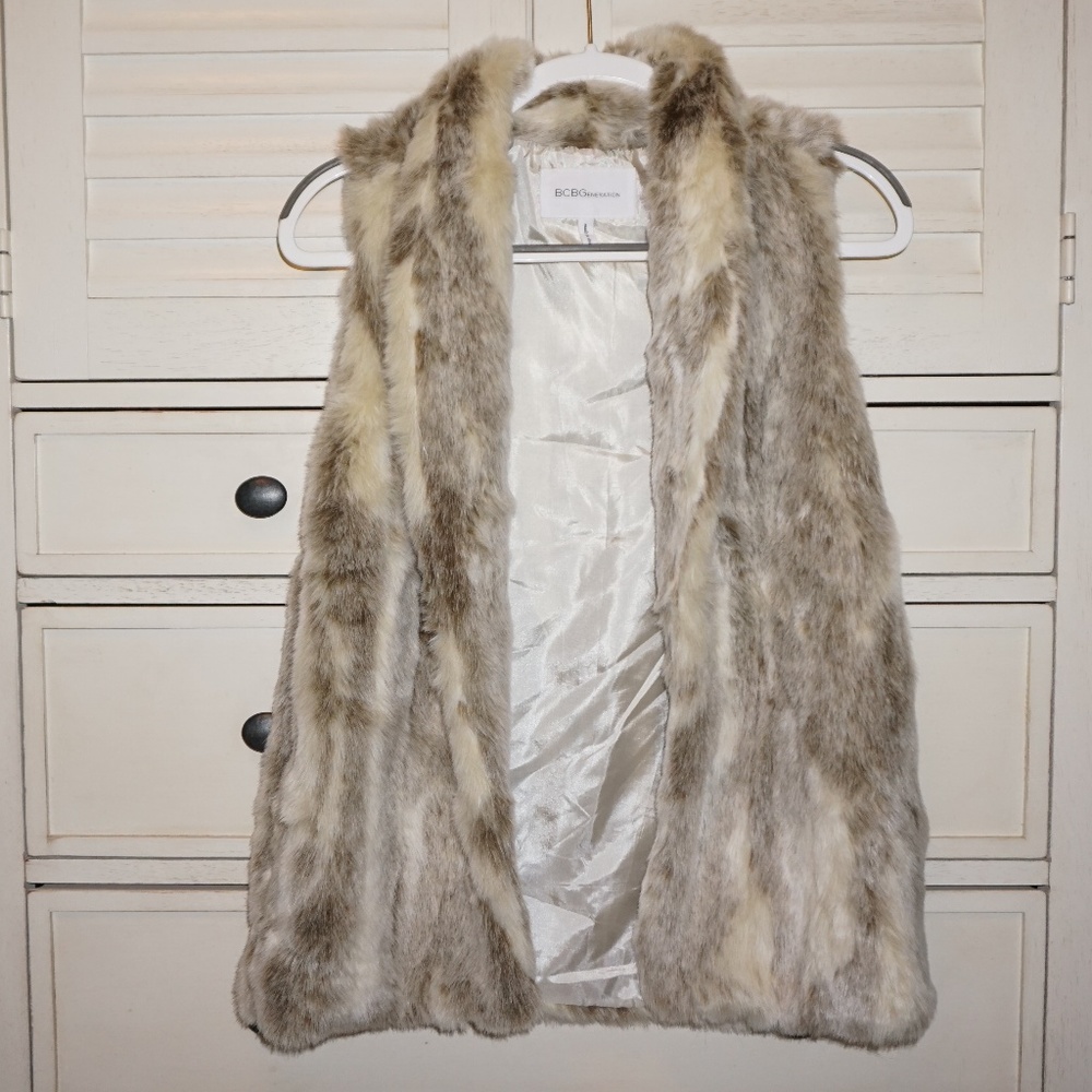 Women's Faux Fur Vest